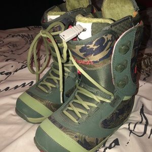 Burton snowboard boots